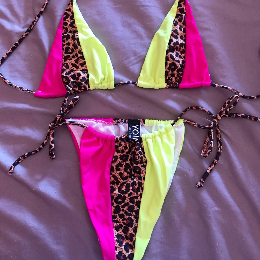 Multicolor bikini